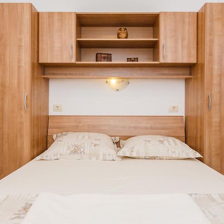 Apartments Viljac トロギール エクステリア 写真