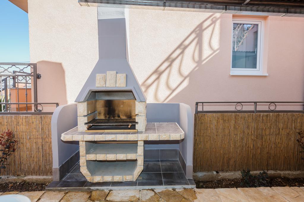 Apartments Viljac トロギール エクステリア 写真