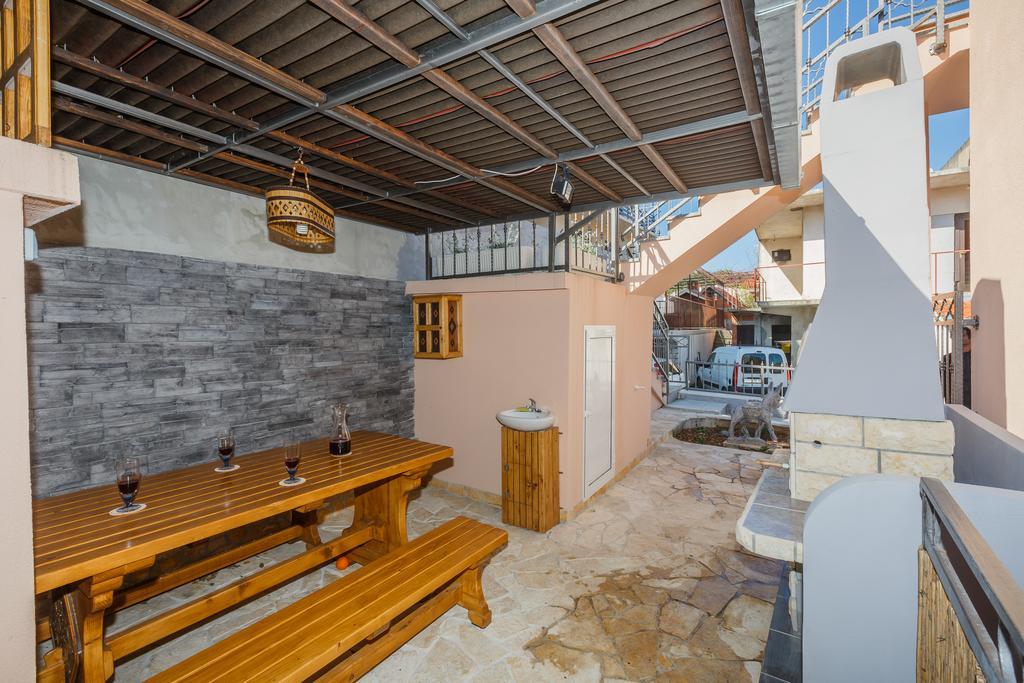 Apartments Viljac トロギール エクステリア 写真
