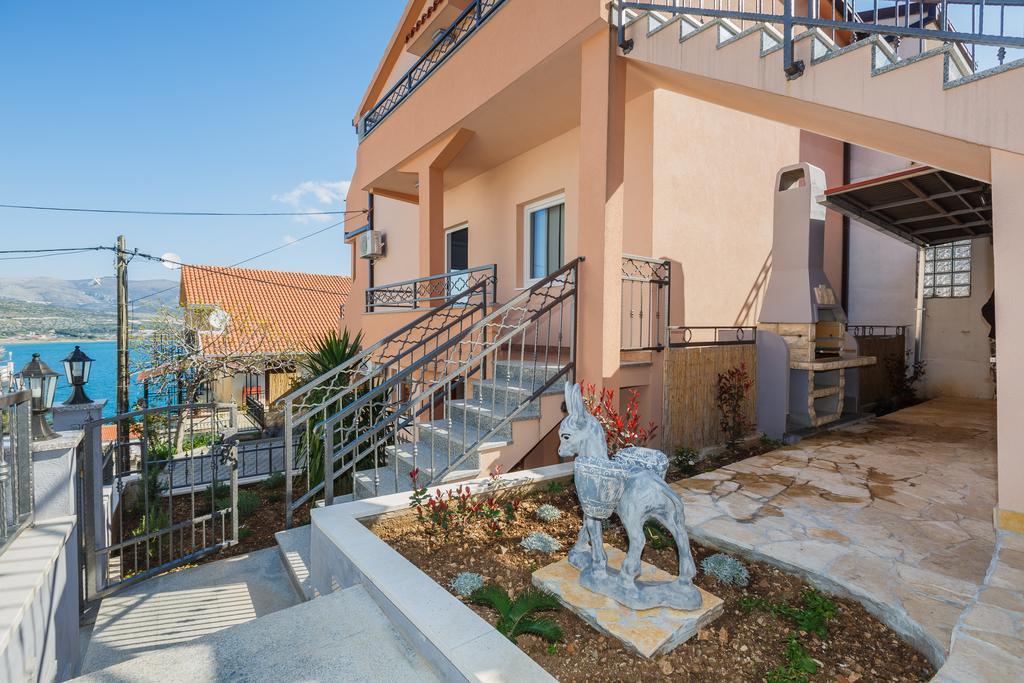 Apartments Viljac トロギール エクステリア 写真