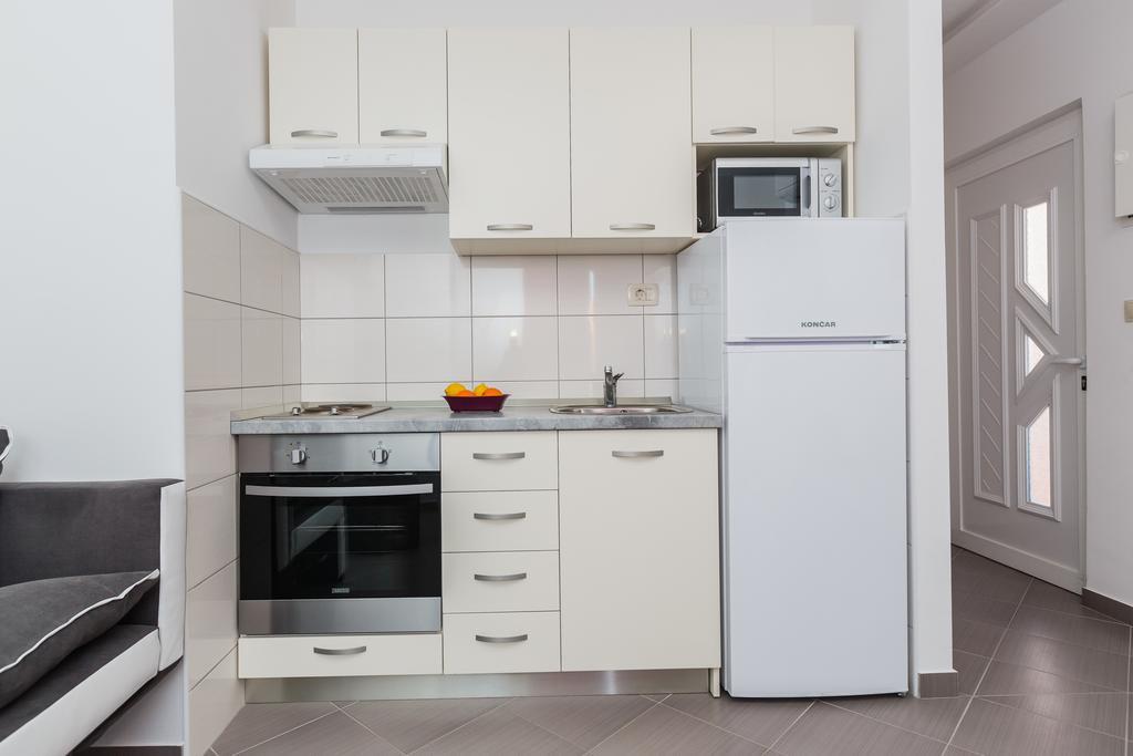 Apartments Viljac トロギール 部屋 写真