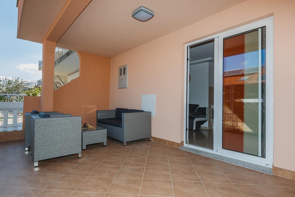 Apartments Viljac トロギール 部屋 写真